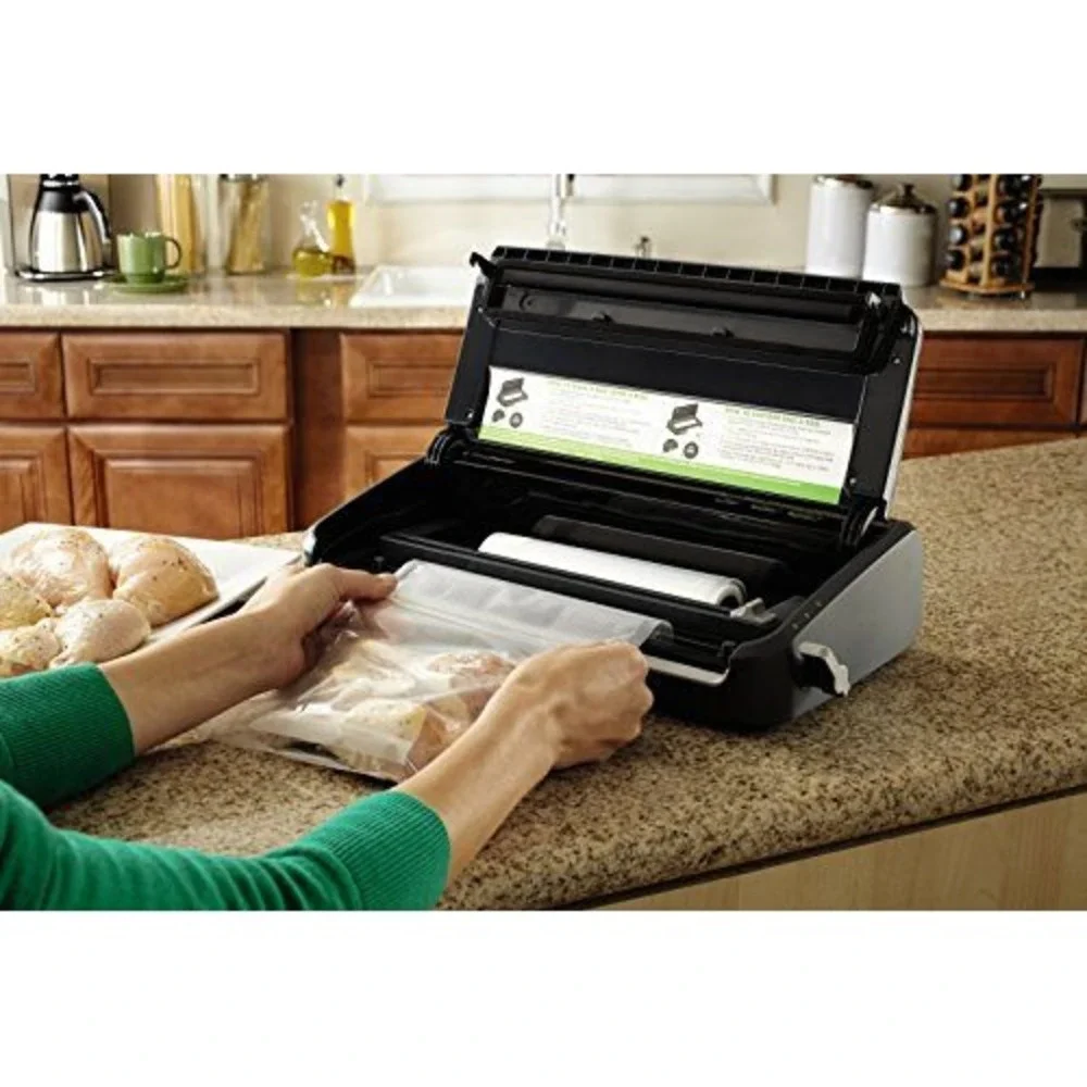 FoodSaver FM2000 Vacuum Sealer Machine Black New Manual Food Preservation System